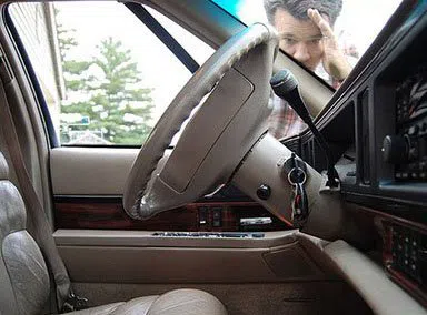 Universal Locksmith Store Kansas City, MO 816-425-3451 Universal Locksmith Store Kansas City, MO 816-425-3451 - 20-Car-Lockout